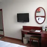 Greentree Inn Shanghai Pudong Airport Chuansha Express Hotel