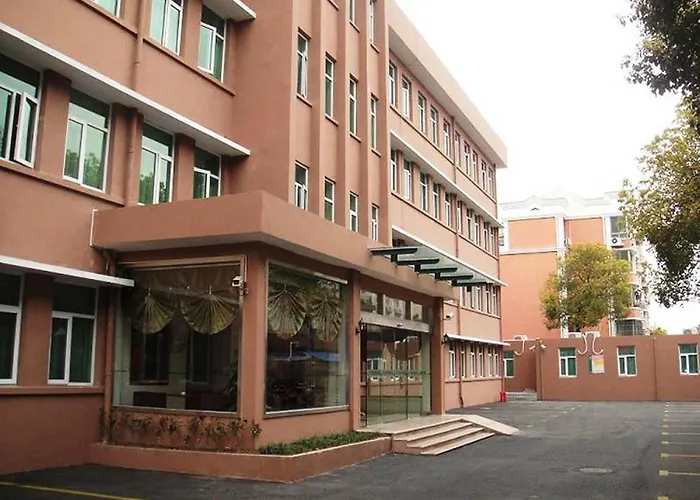 Greentree Inn Shanghai Pudong Airport Chuansha Express Hotel
